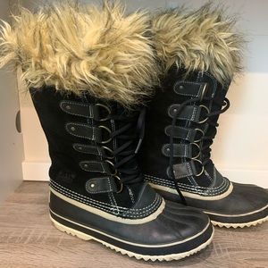 Joan of Arctic by Sorel in Cattail